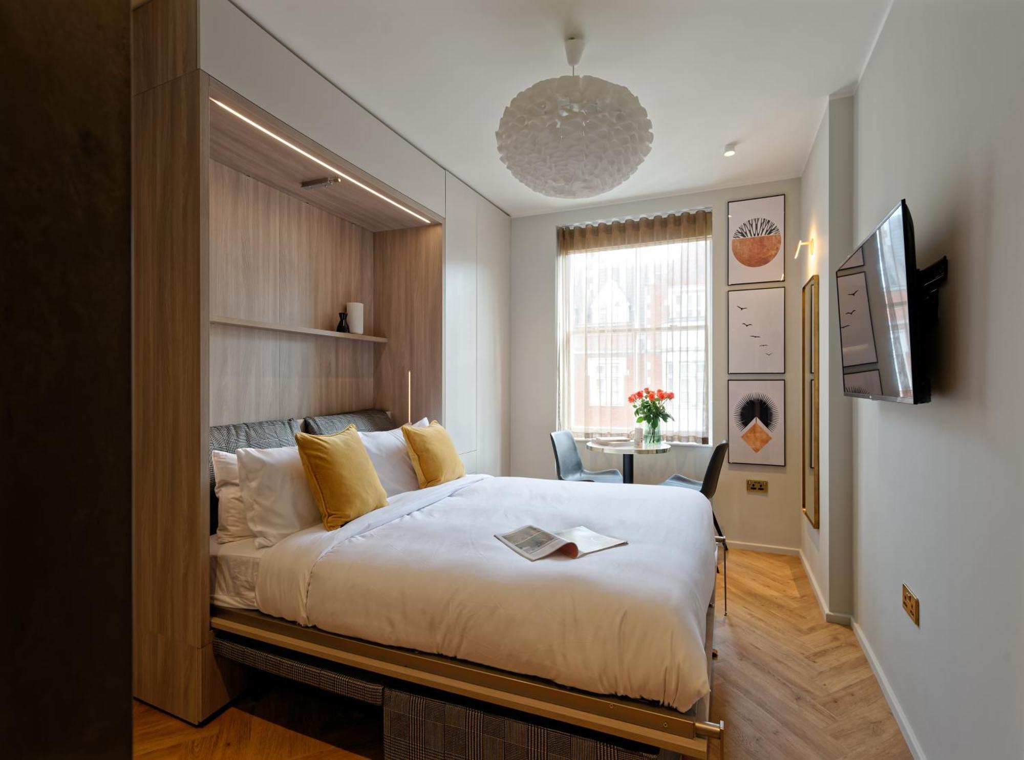 South Kensington By D'montrio * London