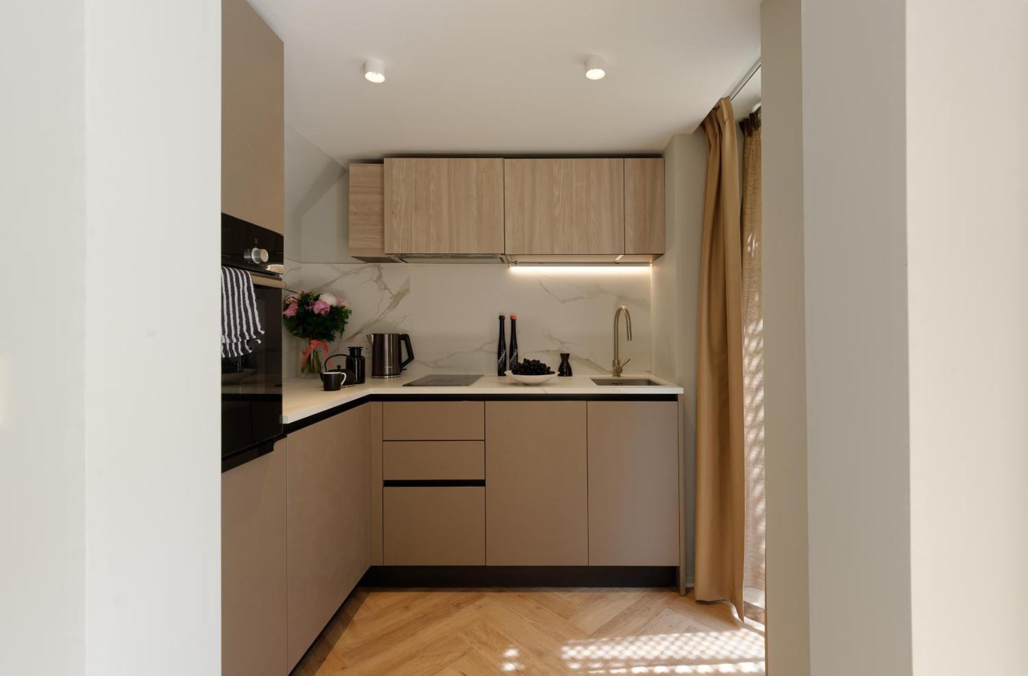 South Kensington By D'montrio London